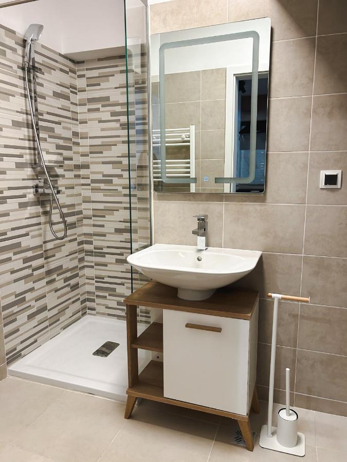 Bg Luximmo Apartments 克卢日-纳波卡 外观 照片